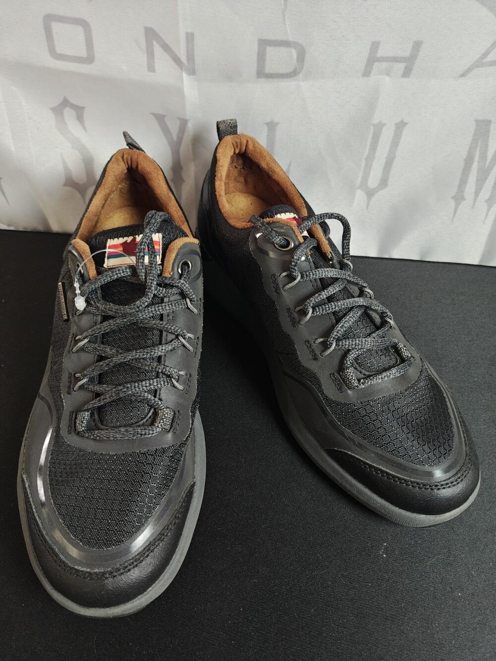 NWOB Cobb Hill Women’s 7.5 / 38 Black Nylon Skylar Waterproof Tie Sneaker
